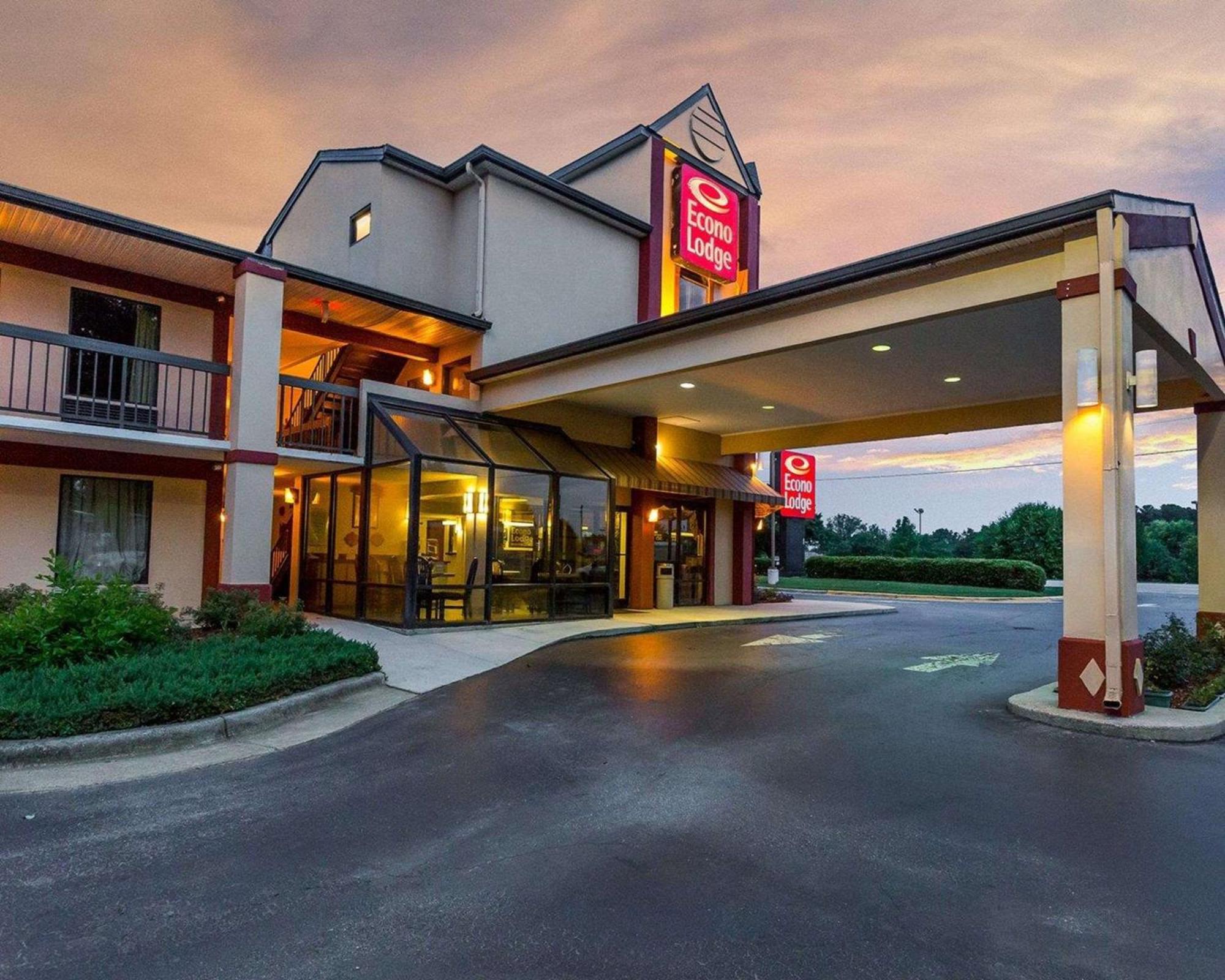 Econo Lodge South Garner Exterior photo